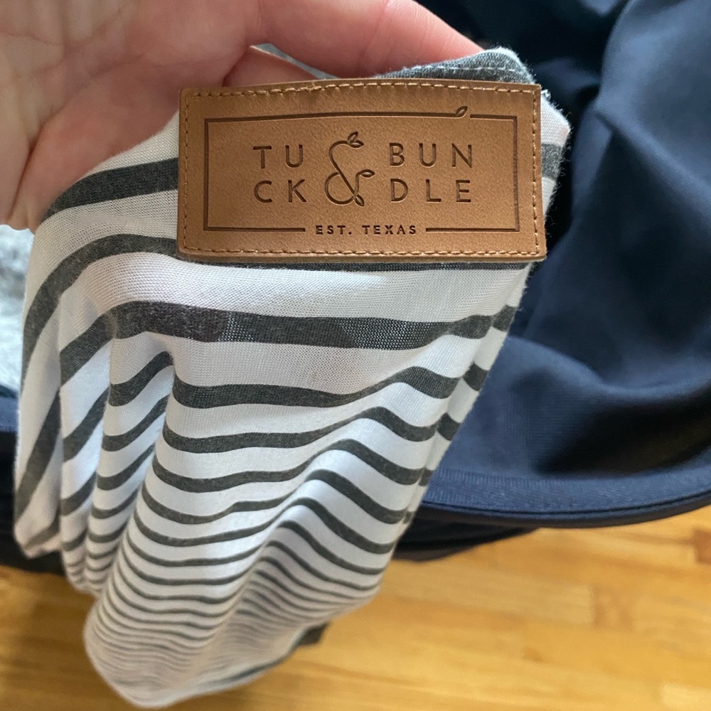 Tubundle Striped Blanket